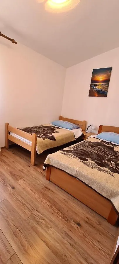 Apartments Jele Baska  0*, Baska (Krk)