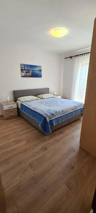 Apartments Jele Baska