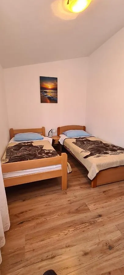 Apartments Jele Baska