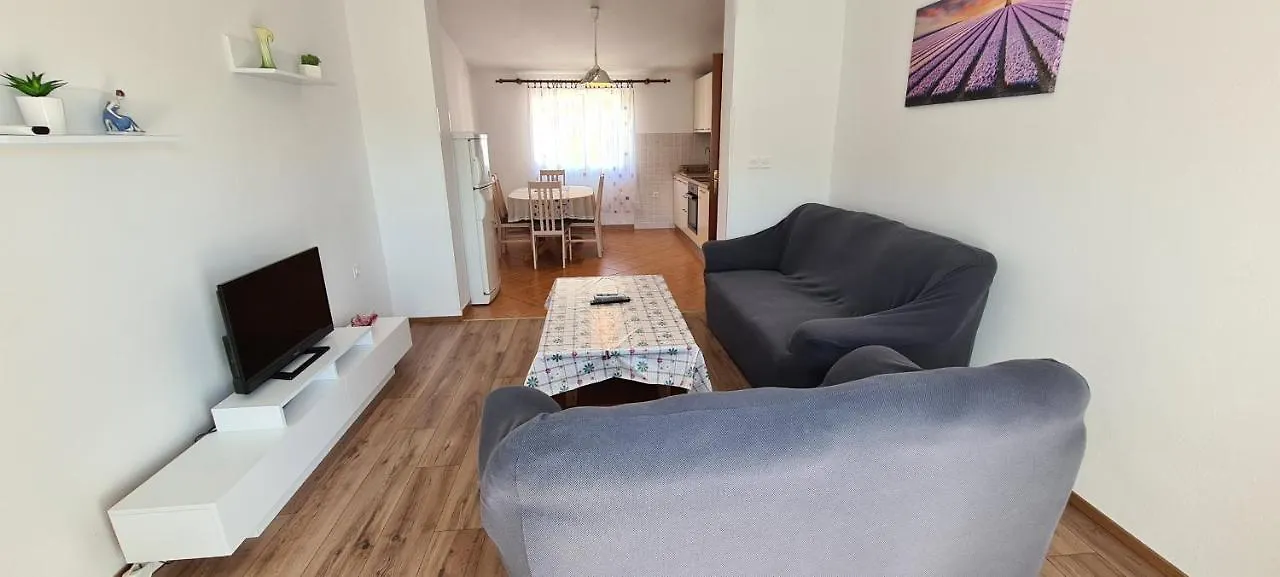Apartments Jele Baska  Baska (Krk)